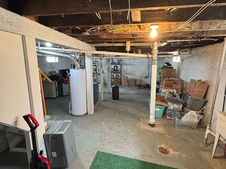 720 Cedar Lake Rd S — Photo 21