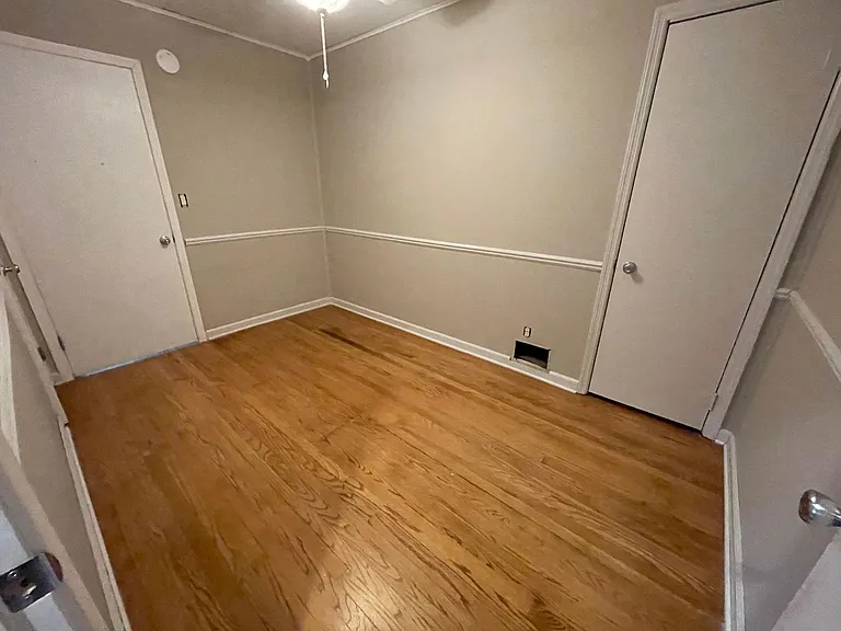 2132 S 48th Ave — Photo 6