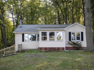 5661 Scherff Rd, Orchard park, NY 14127