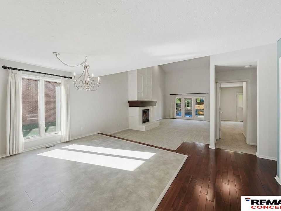 1st image of 1901 Greenbriar Ln