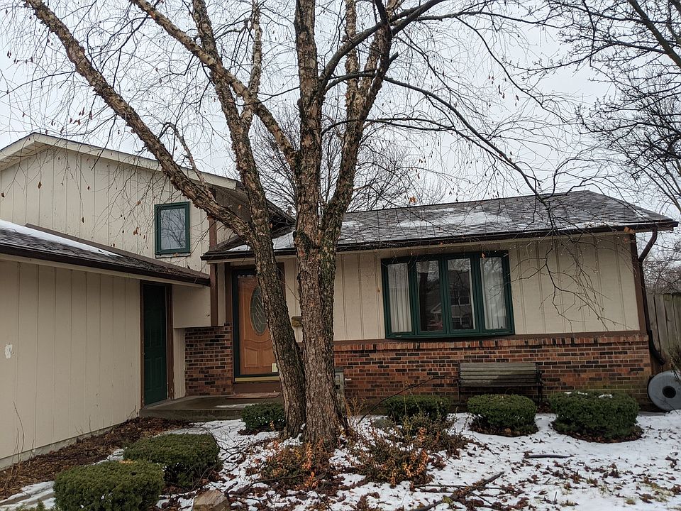 2nd image of 5179 Aldersyde Rd
