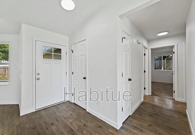 2041 E Oakridge Ct — Photo 15