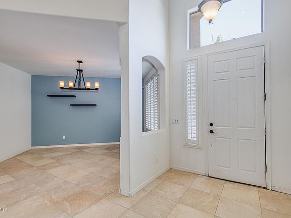 5th image of 44401 W Yucca Ln