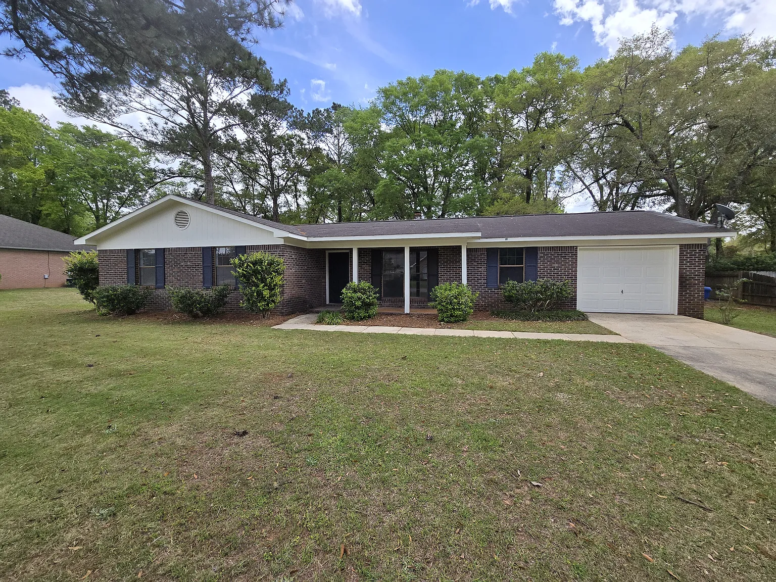 3 bed, 1575 sqft, $1,375 — Photo 1