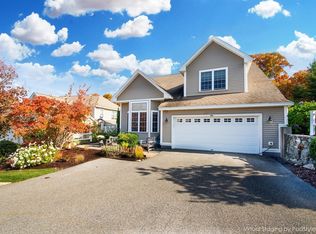 306 Sprucewood Ln UNIT 306, Clinton, MA 01510