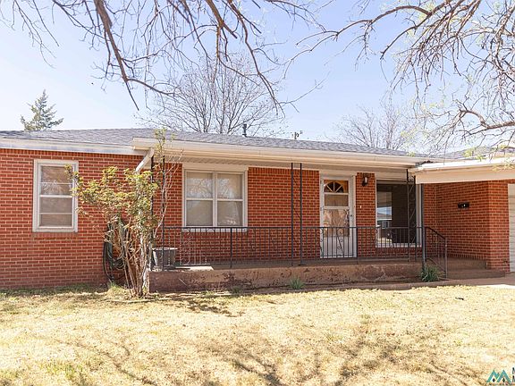 3rd image of 204 Acoma Dr