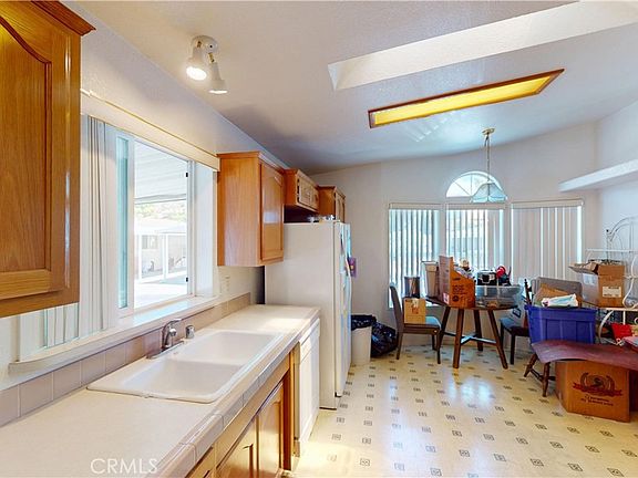 3rd image of 913 Ironwood Ln
