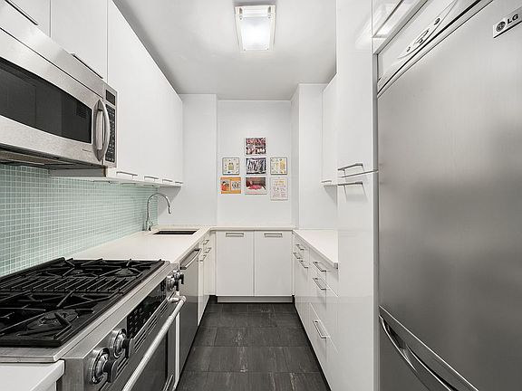 4th image of 382 Central Park W APT 11T