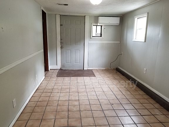 2nd image of 606 21st St W #A