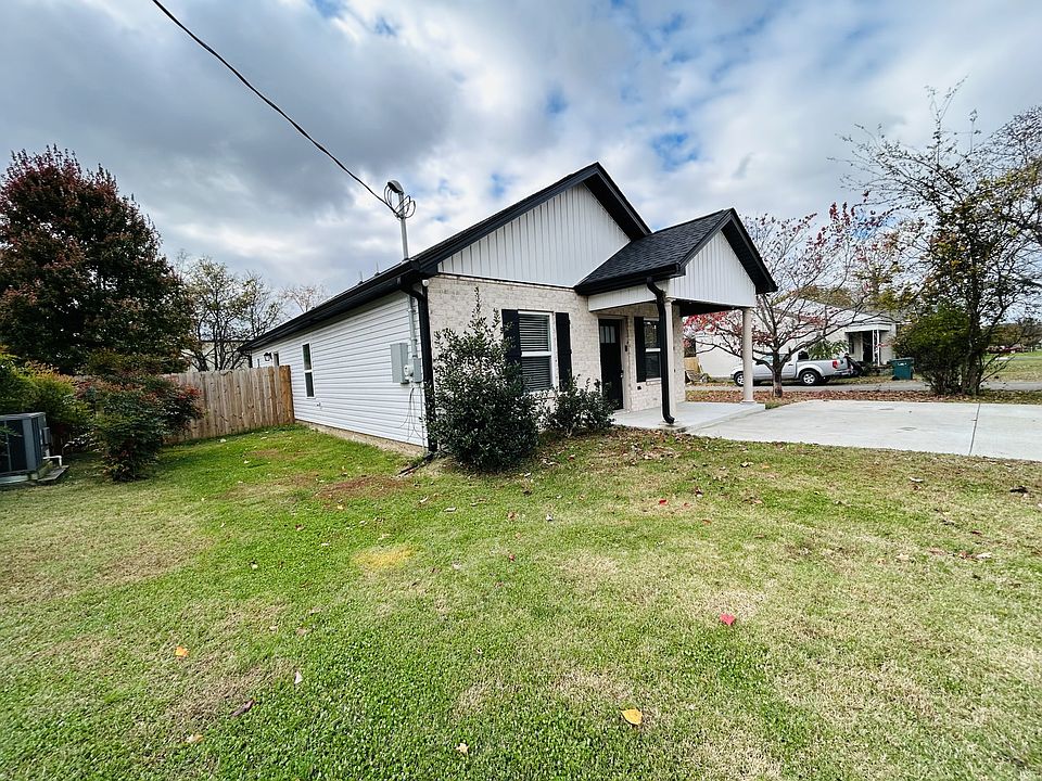 1st image of 208A Eastland Ave