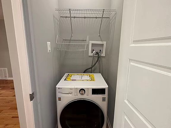 5th image of 7057 Cresheim Rd #1B