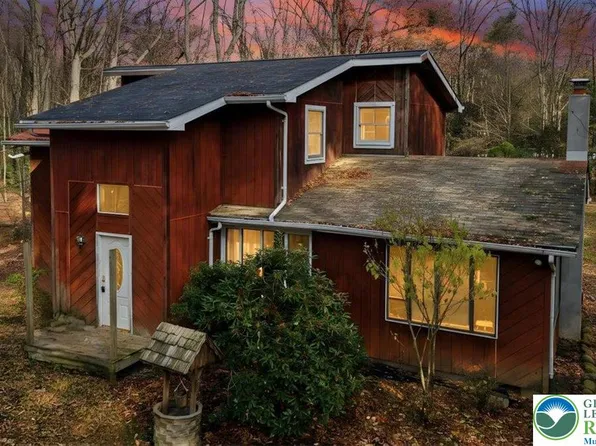 125 Ash Ln, Kunkletown, PA 18058