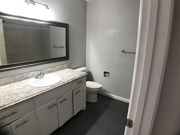 5th image of 2320 E 21st St Unit 606