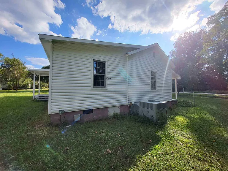 1474 Neighbors Rd — Photo 6