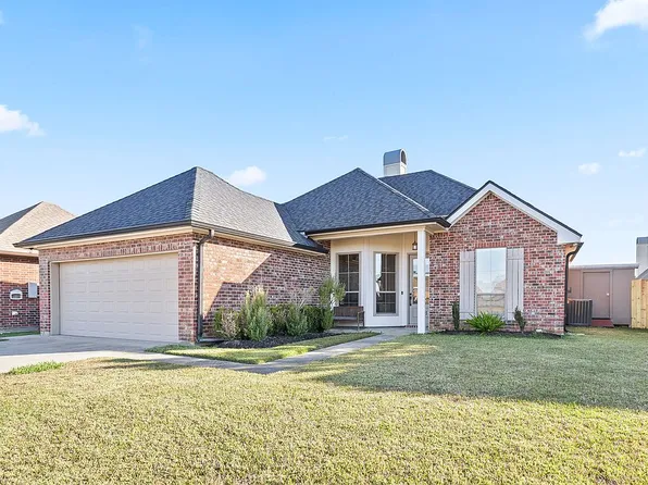 103 Country Mile Dr, Youngsville, LA 70592