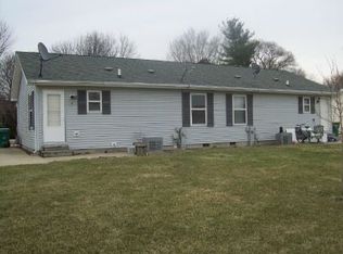 140 N 4th Ave, Coal City, IL 60416