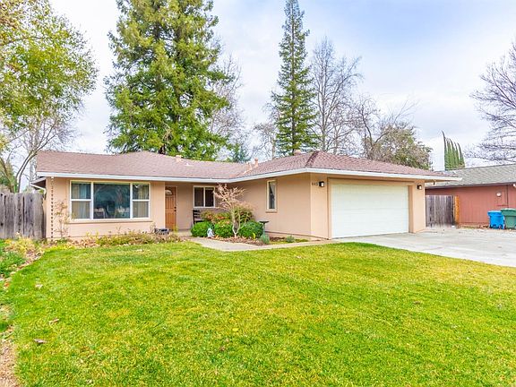 3rd image of 845 Kelli Dr