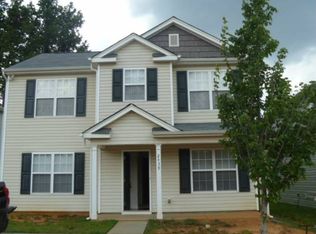 2439 Shad Ct, Charlotte, NC 28208