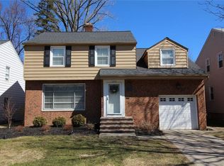 1233 Ford Rd, Lyndhurst, OH 44124