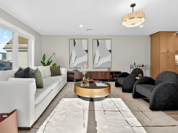 29 West 9th Street image 14 of 49