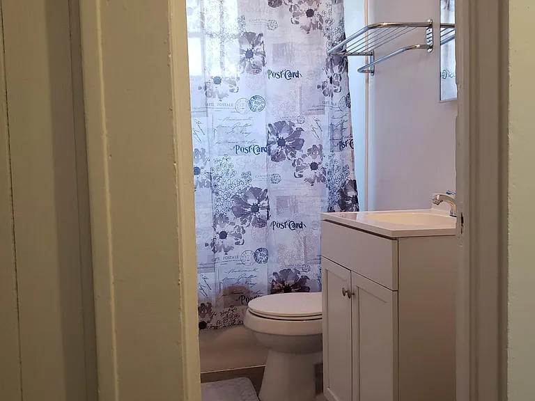 1119 Cedrow Dr — Photo 11
