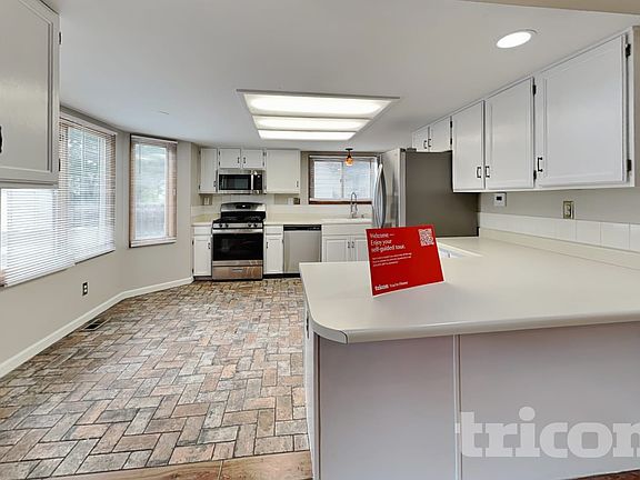 4th image of 17518 E Wesley Pl