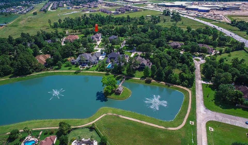 1st image of 17132 Lakeway Park