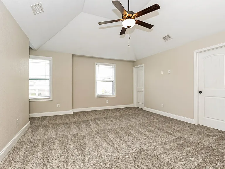 1217 Catawba Way — Photo 9