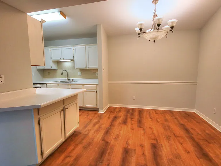2337 Sandalwood Creek Ct #D — Photo 5