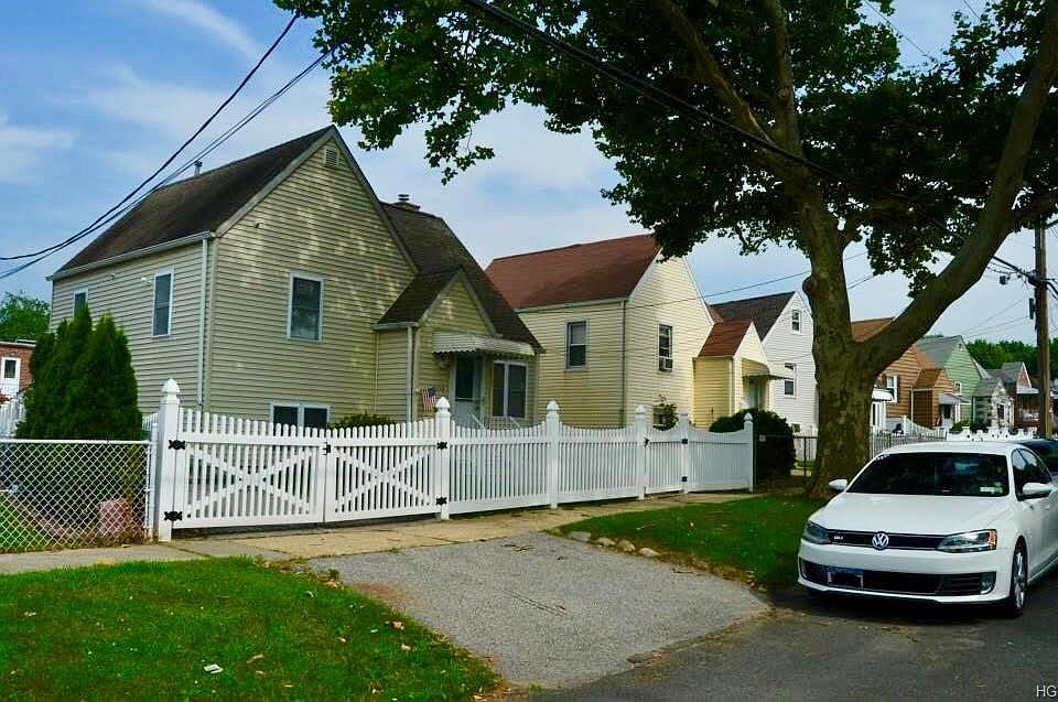 154 Kearney Ave, Bronx, NY 10465 Zillow