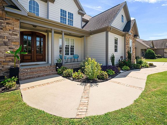 5th image of 106 Grahamridge Ln