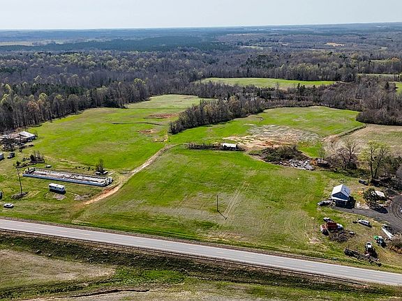 2nd image of 10515 Buggs Island Rd