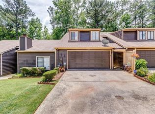 5587 Circlestone Ln, Stone Mountain, GA 30088