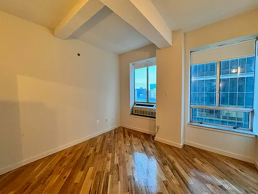 Rented by City Connections Realty | media 5