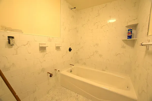 Rented by City Stop Realty | media 18