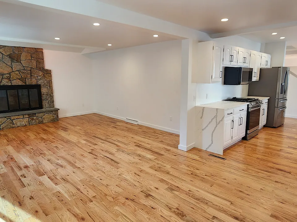 41 Valley Rd #2