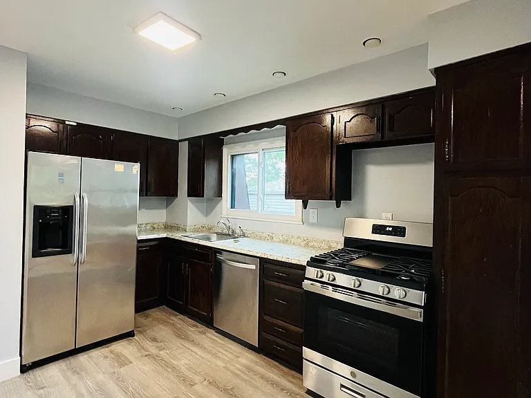 25620 Craft Ave #2 — Photo 3