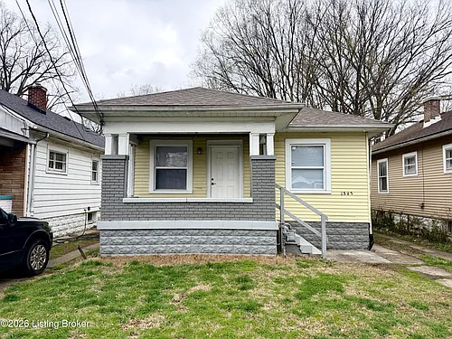 1545 Catalpa St Photo 1