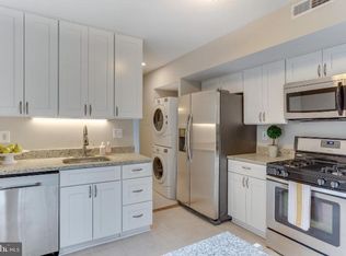 2047 Royal Fern Ct APT 12B, Reston, VA 20191