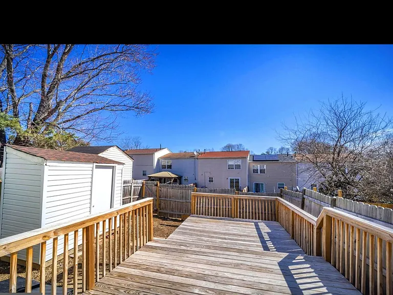 905 Nadine Ct — Photo 20