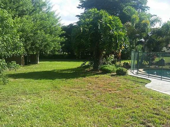 5th image of 3900 NW 108th Dr