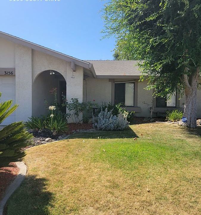 2nd image of 3156 Scott Dr