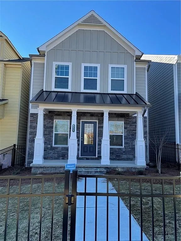 3 bed, 3.0 bath, 1954 sqft, $2,300 — Photo 2