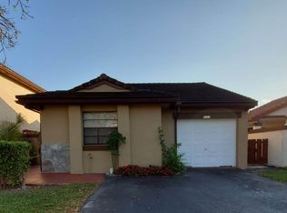 6320 NW 174th Ter, Hialeah, FL 33015