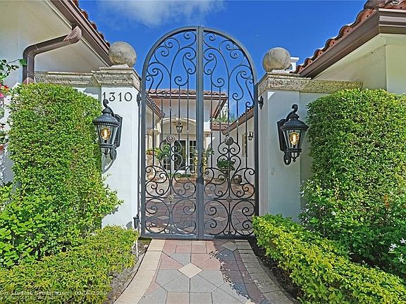 4th image of 1310 S Ocean Dr