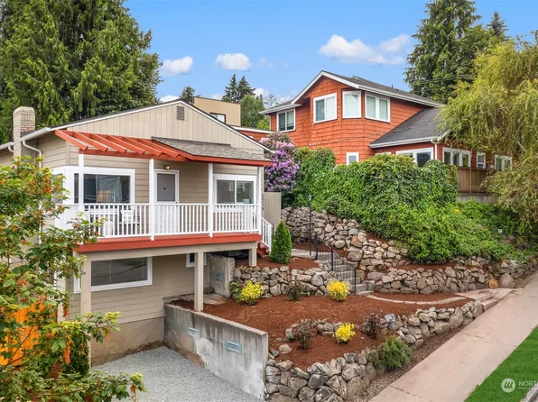 2219 W Bertona Street, Seattle, WA 98119