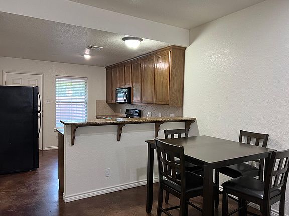 5th image of 211 Watts Ln