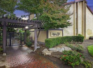 1550 W Ashlan Ave APT 142, Fresno, CA