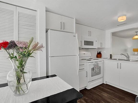 5th image of 3800 NW 90th Ave #3800