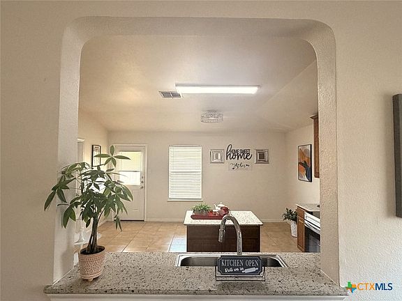 5th image of 505 Leo Ln